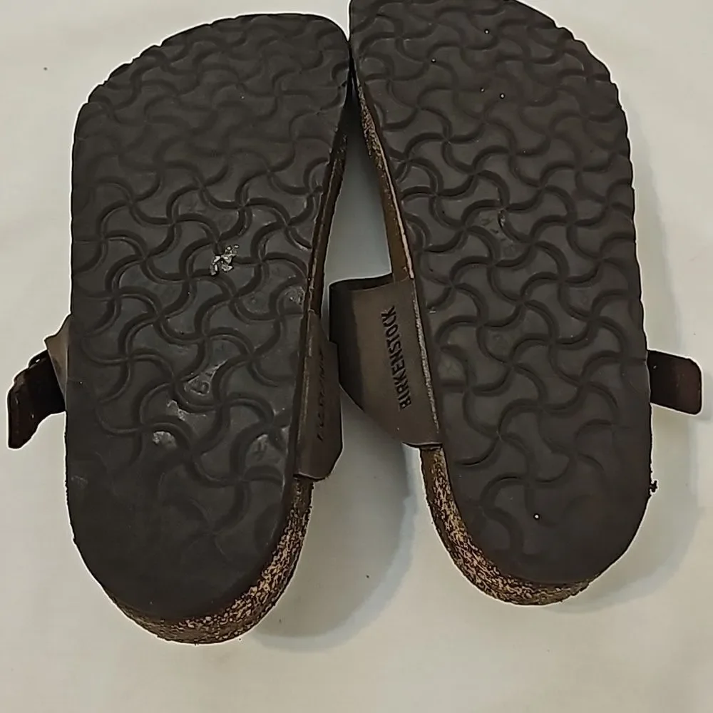 Birkenstocks size 40‎